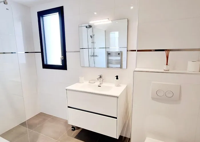 Superb With Swimming Pool Domaine D'arca Ferienhaus