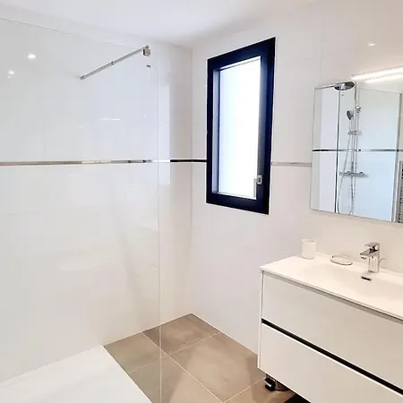 T3 Moderne Domaine Arca Avec Piscine 아파트 *